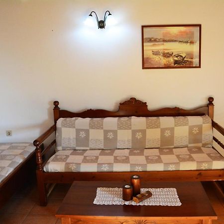 Plakalona Apartments Exopoli Luaran gambar
