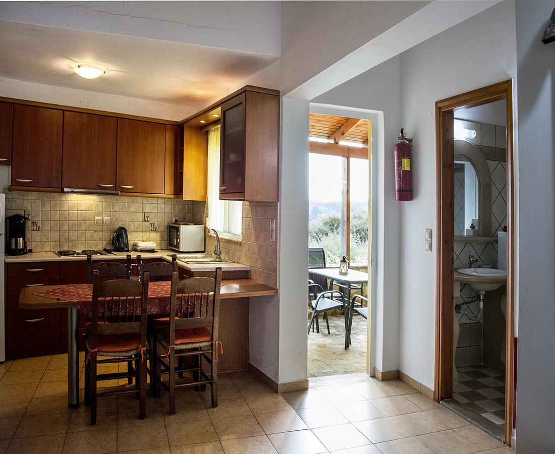 Plakalona Apartments Exopoli Luaran gambar