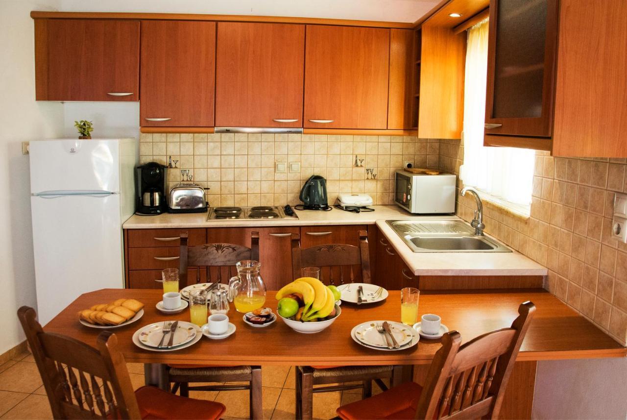 Plakalona Apartments Exopoli Luaran gambar