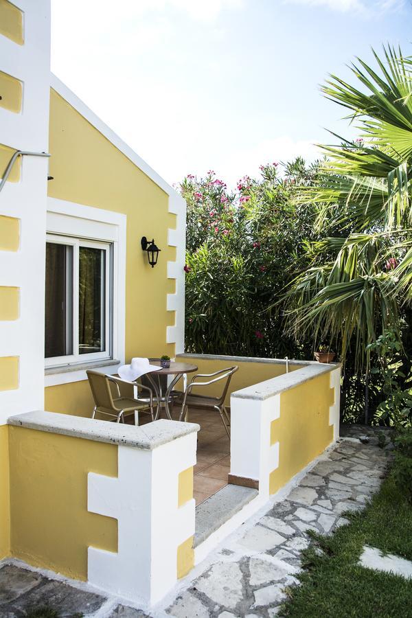 Plakalona Apartments Exopoli Luaran gambar