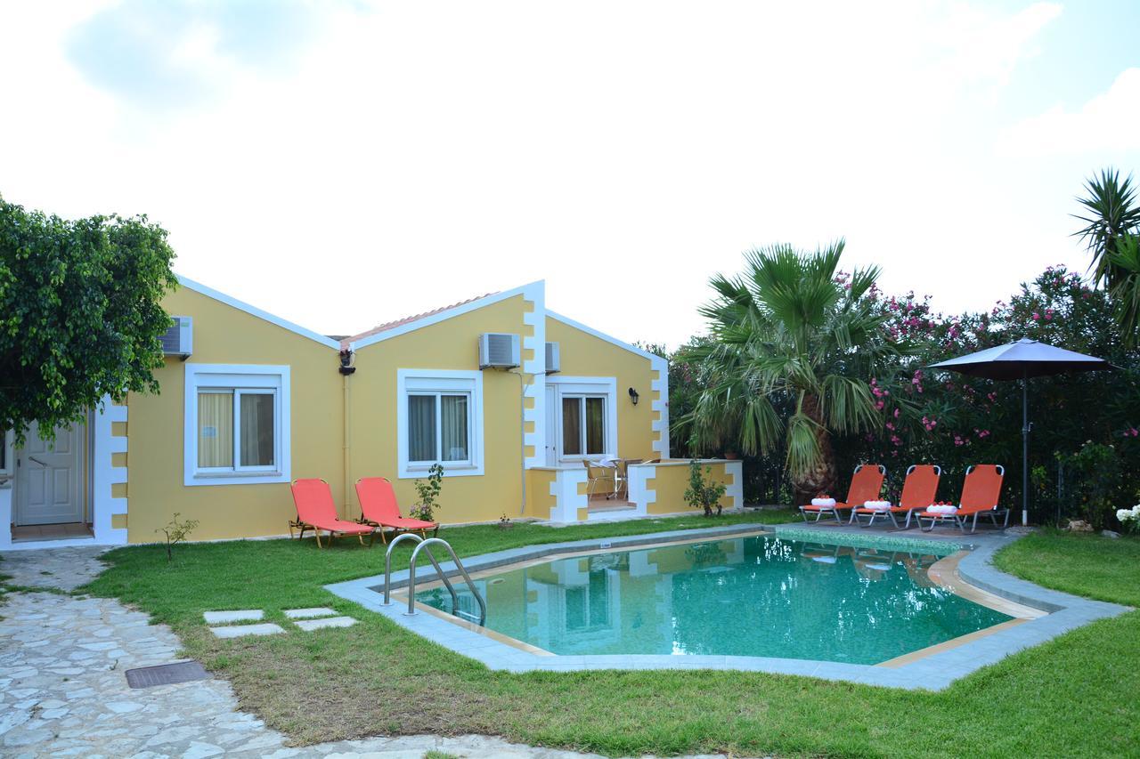 Plakalona Apartments Exopoli Luaran gambar
